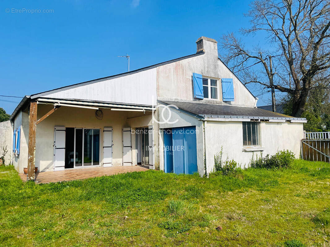 Maison à SAINT-ARMEL
