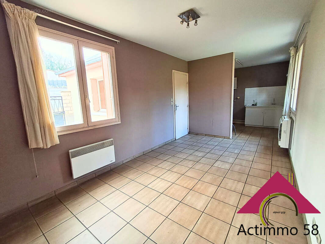 Maison à JOUET-SUR-L&#039;AUBOIS