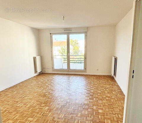 Appartement à LYON-8E