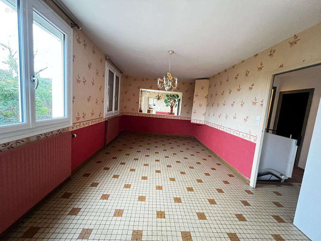 Maison à POUZAUGES