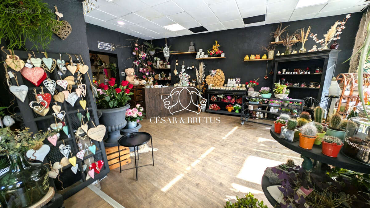 Commerce 114 m² à Le Puy-En-Velay  - photo 6