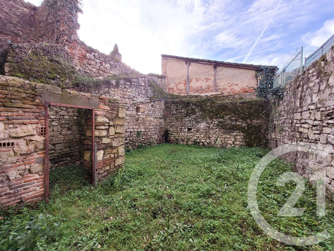 Maison à LES CABANNES