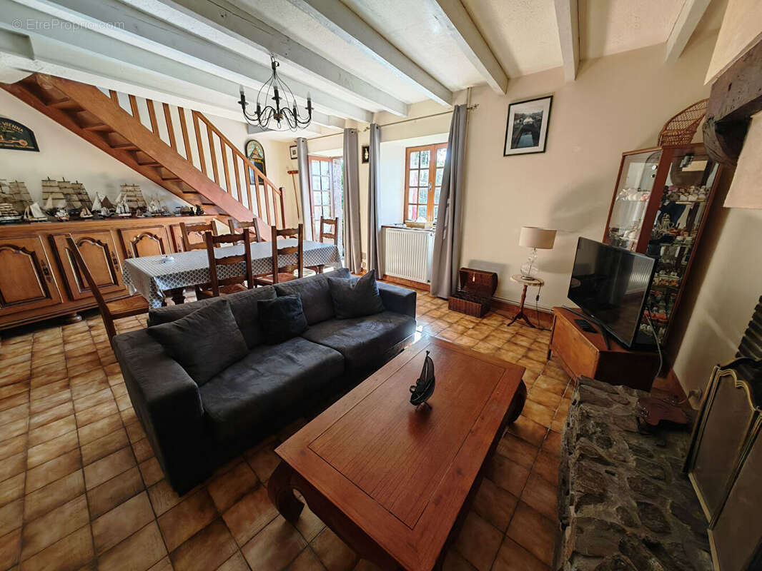 Maison à EPINIAC
