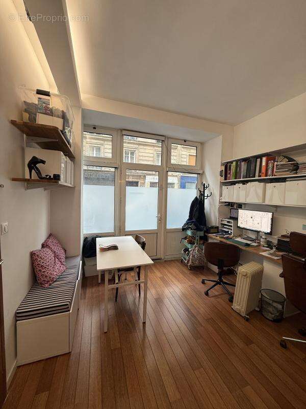 Commerce à PARIS-18E