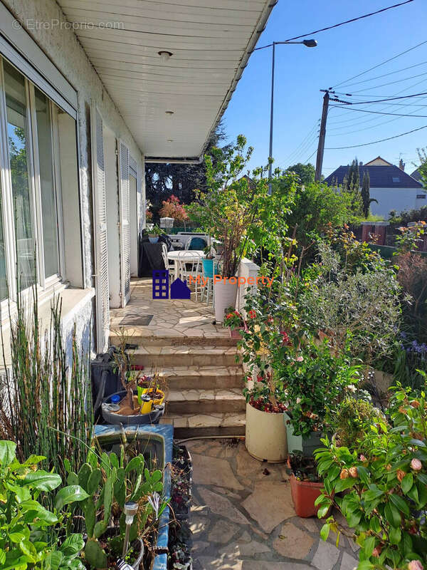 Maison à HOUILLES