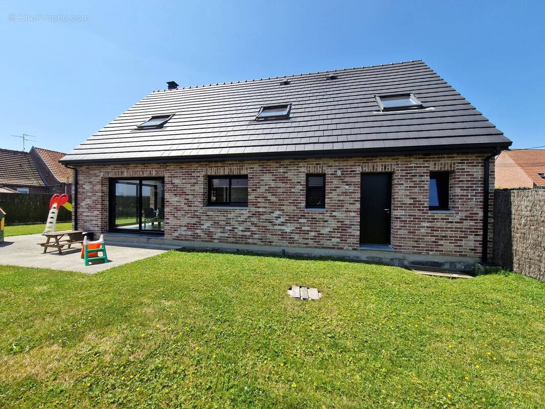 Maison à MERIGNIES