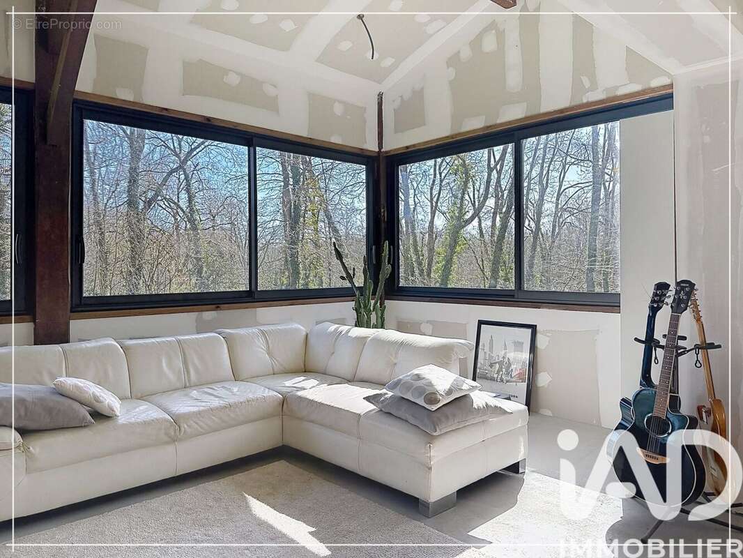 Photo 4 - Maison à SAUBION