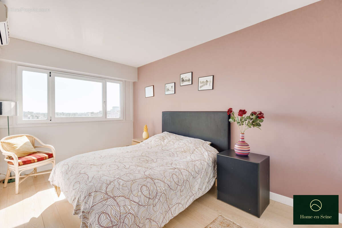 Appartement à PARIS-20E