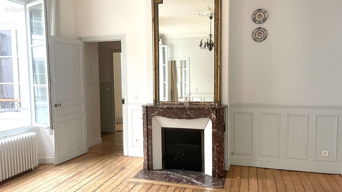 Appartement à FONTAINEBLEAU