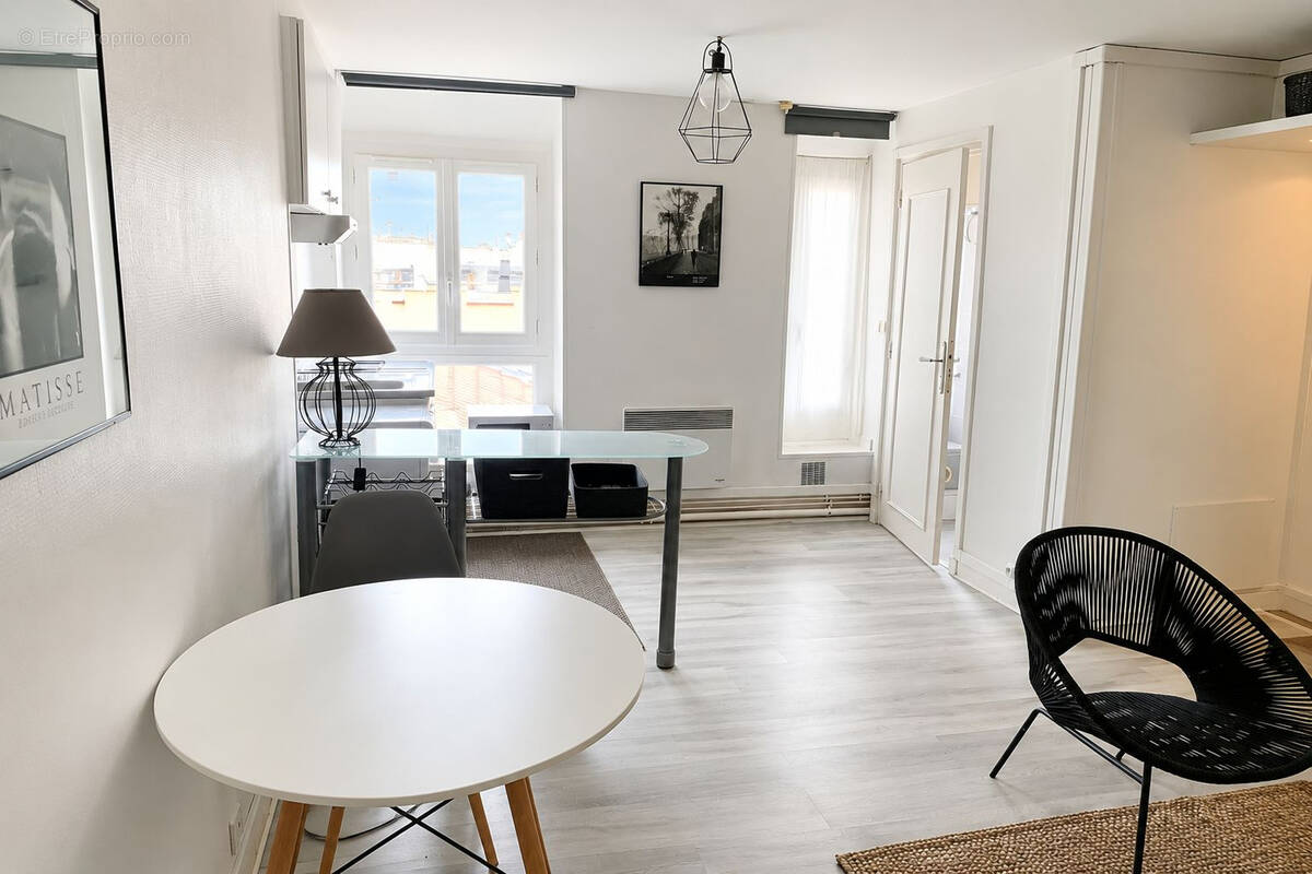 Appartement à VERSAILLES