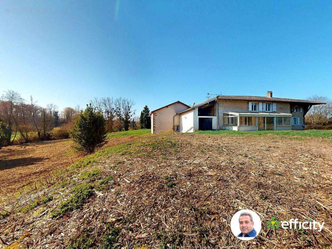 Maison 222 m² à Baneins  - photo 17