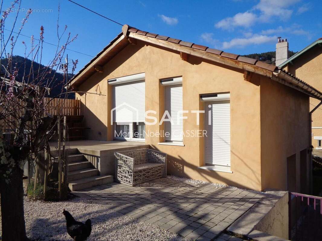 Photo 5 - Maison à SAINT-SAUVEUR-DE-MONTAGUT