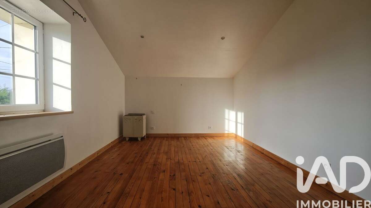 Photo 9 - Maison à SAINT-HILAIRE-DES-LOGES