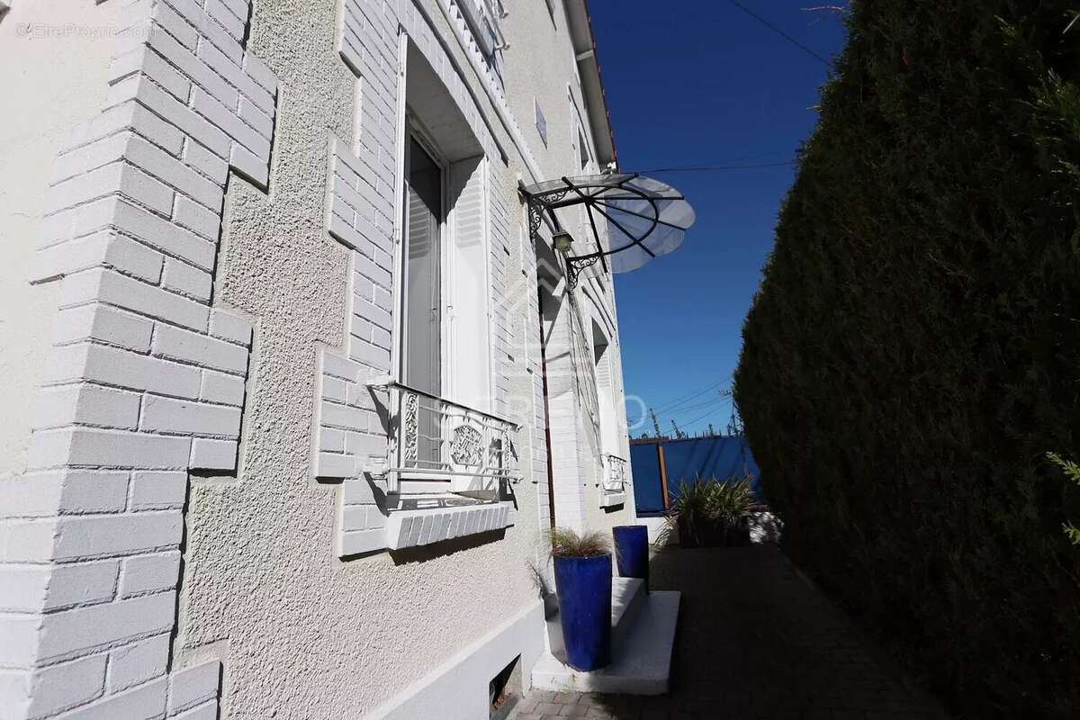 Maison à CHAMPS-SUR-MARNE