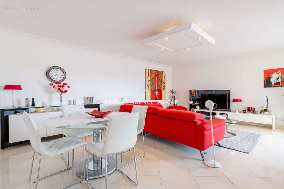 Appartement 3 pièces avec vue dégagée, terrasse et parking privatif à Saint-Raphaël - photo 10