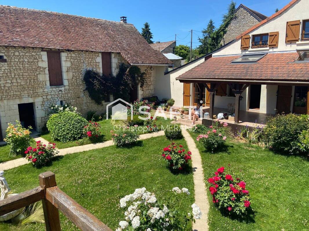 Photo 1 - Maison à DANGE-SAINT-ROMAIN