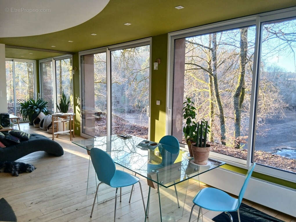 Maison à MARCILLAC-LA-CROISILLE