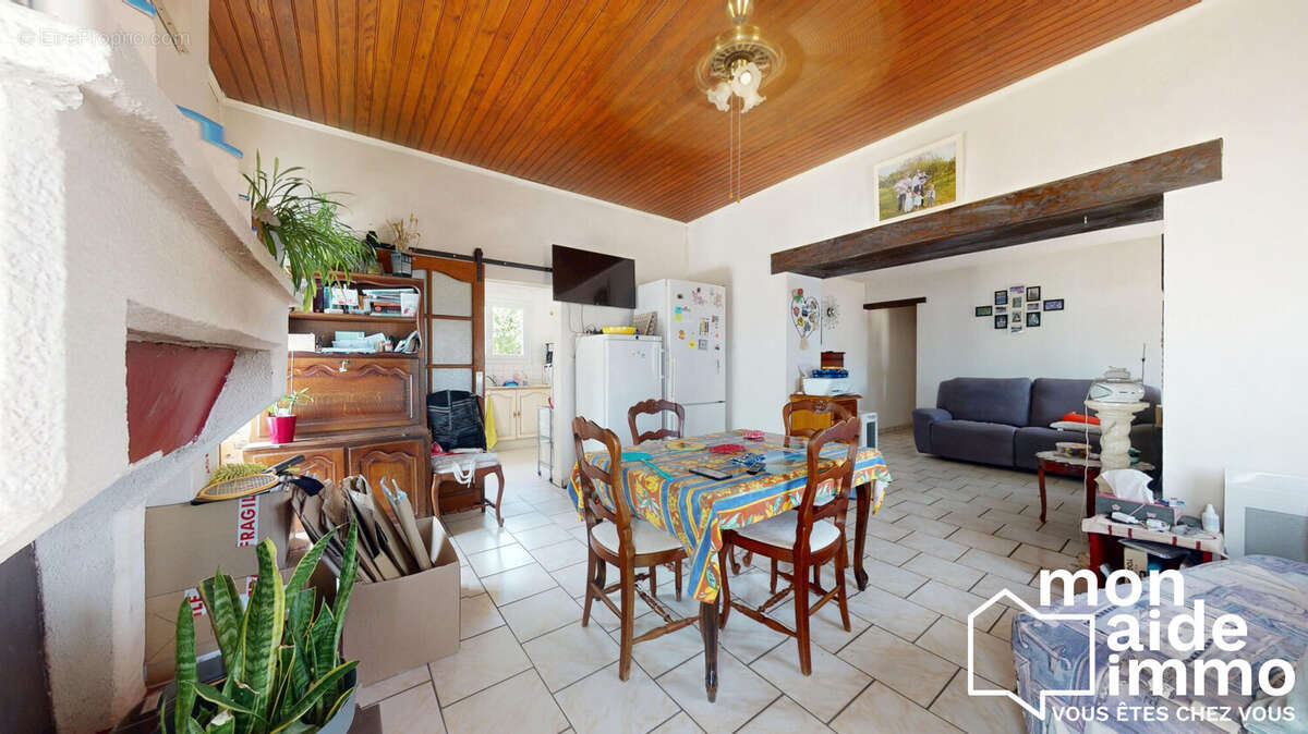 Maison à PRECHAC