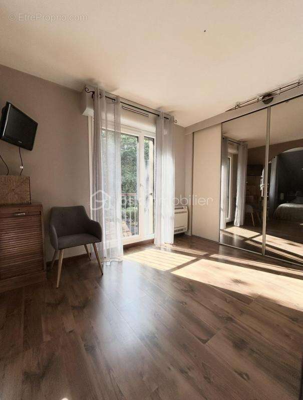 Maison à MERY-SUR-OISE