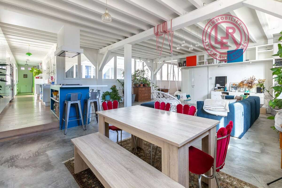 Appartement à PARIS-18E