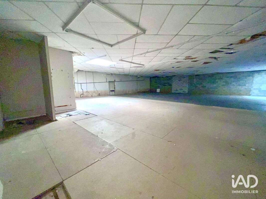 Photo 5 - Commerce à FREJUS