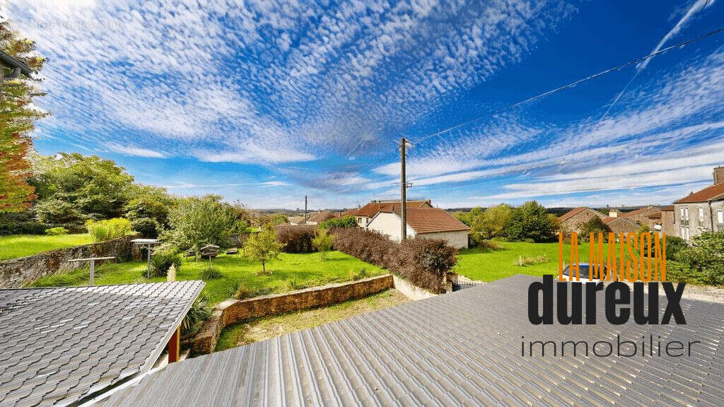 Maison à PIERRECOURT