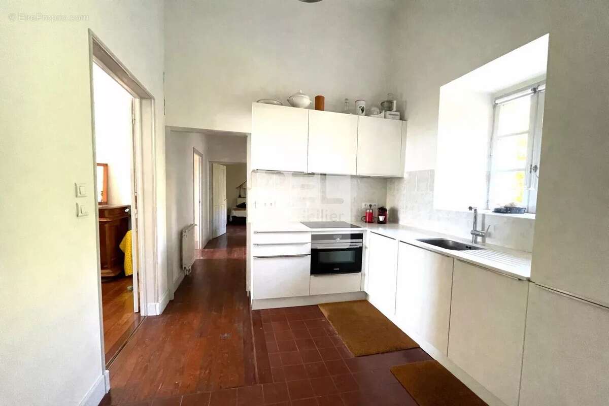 Appartement à VILLENEUVE-LES-AVIGNON
