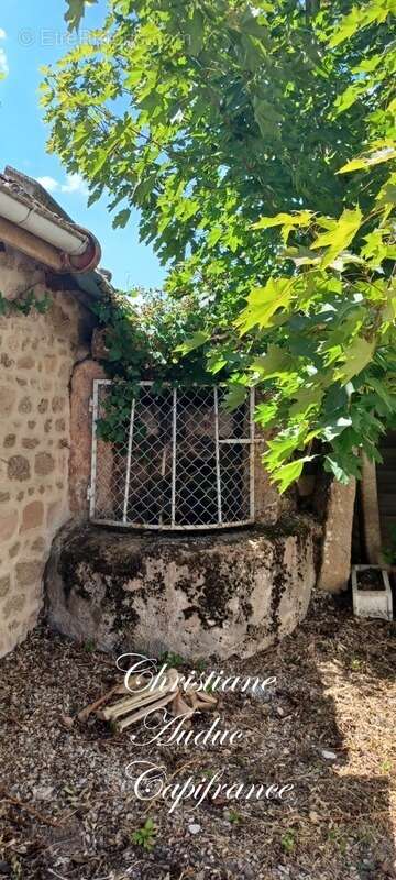 Maison à CHAROLLES