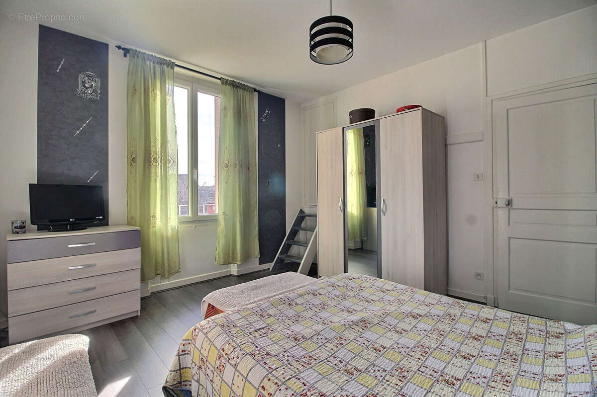 Maison à CLERMONT-FERRAND