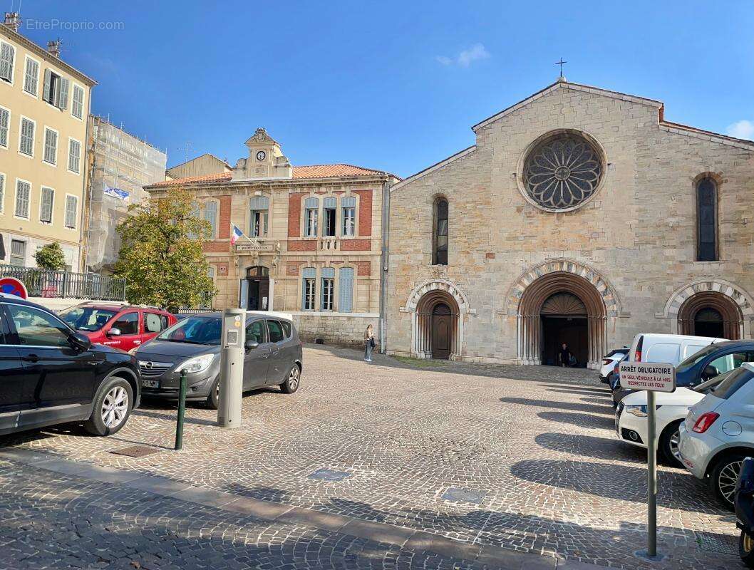 Appartement à HYERES