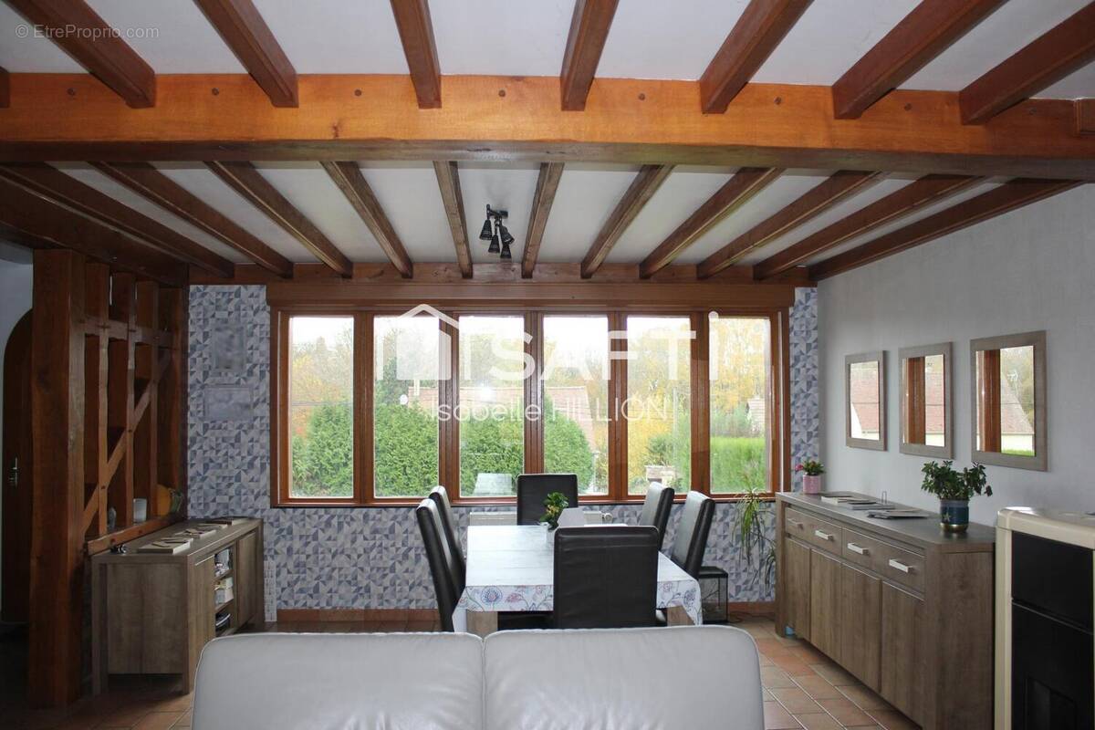 Photo 1 - Maison à SAINT-SULPICE