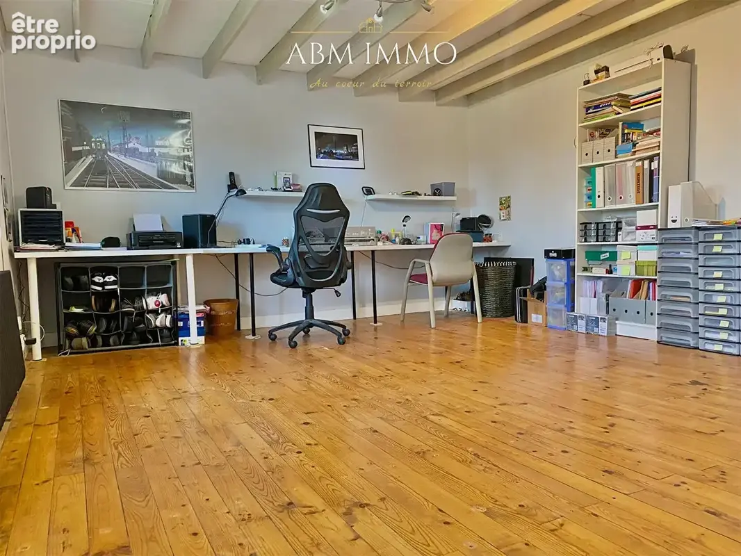 Propriété en pierre  de 400m² avec un ensemble de 4 gîtes - photo 8