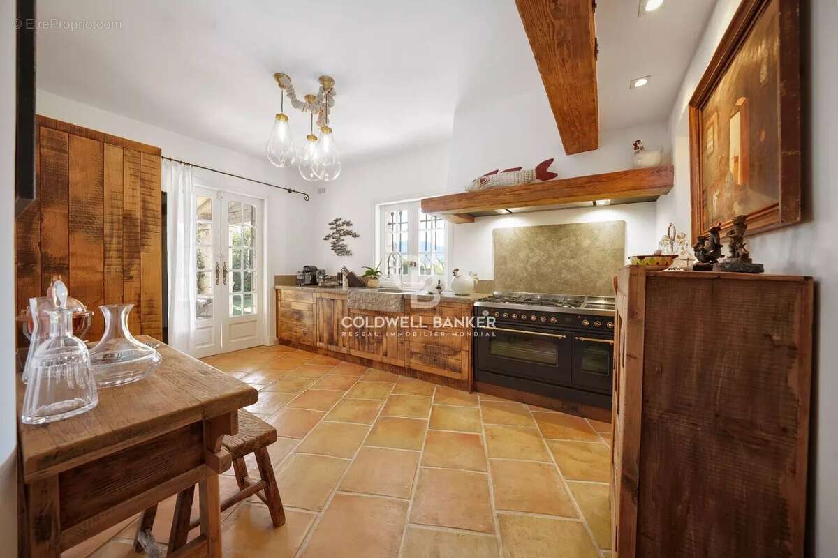 Maison à MANDELIEU-LA-NAPOULE
