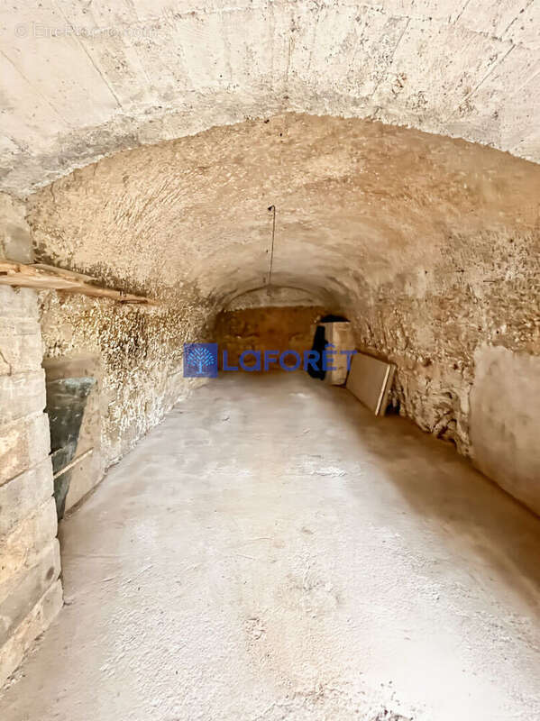 Maison à VILLAINES-LES-ROCHERS