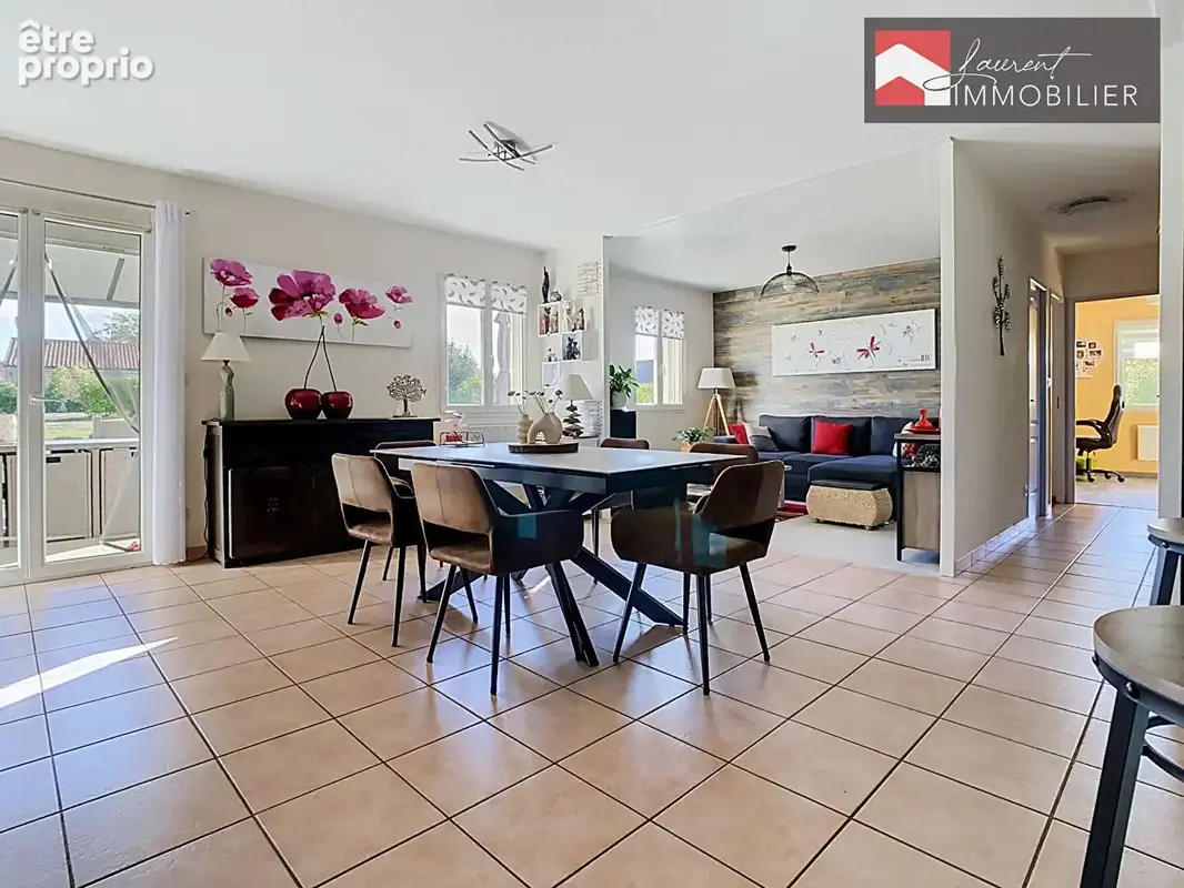 À vendre - Maison individuelle de plain-pied avec grand terrain à Huilly-sur-Seille - photo 4