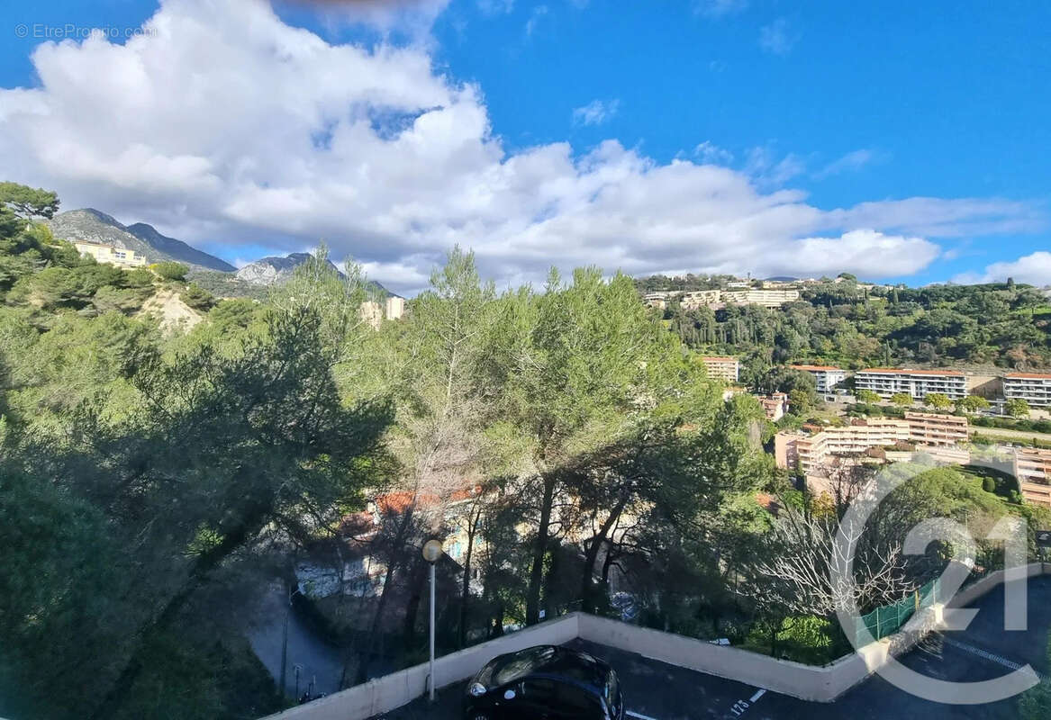 Appartement à ROQUEBRUNE-CAP-MARTIN