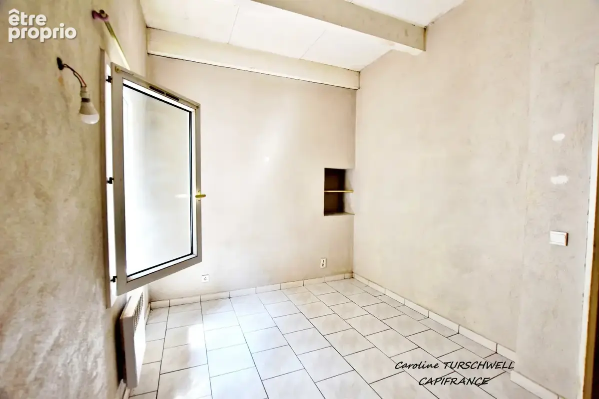 Sollies toucas (83) - immeuble/maison de village de 2 appartements + 1 local - photo 13