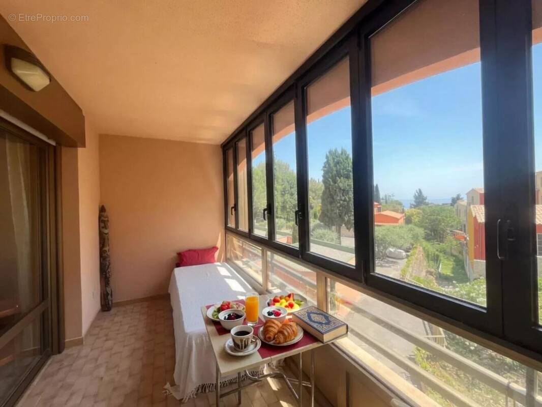 Appartement à EZE