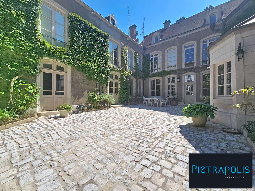 Maison à CHAUMONT