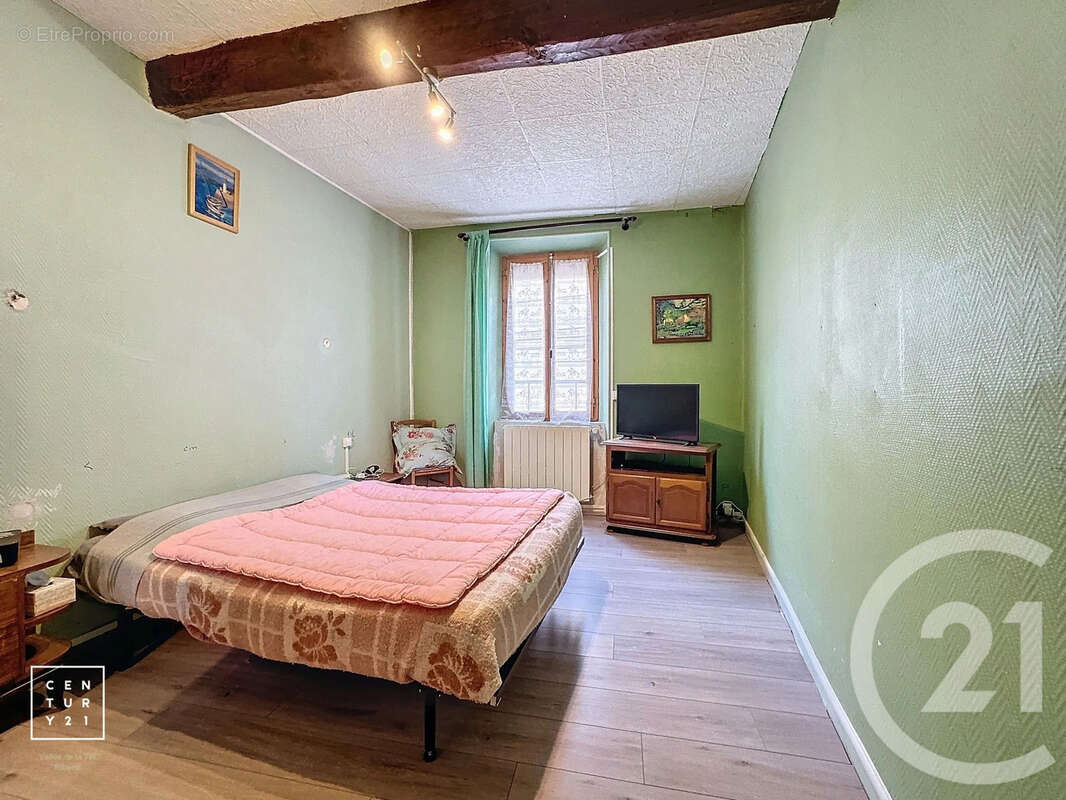 Maison à LATOUR-DE-FRANCE