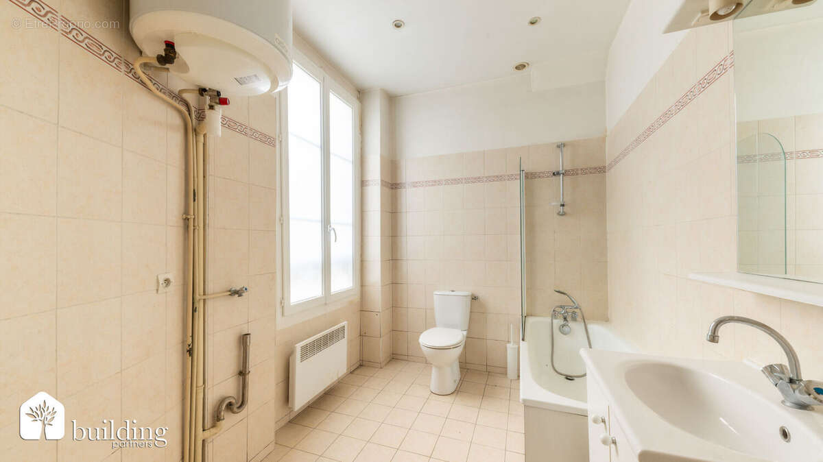 Appartement à LEVALLOIS-PERRET