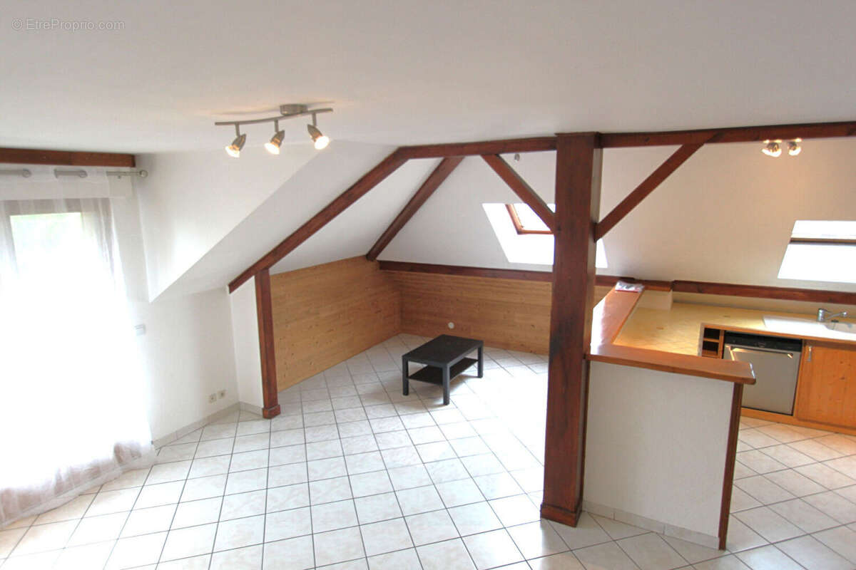 Appartement à SAINT-MARTIN-BELLEVUE