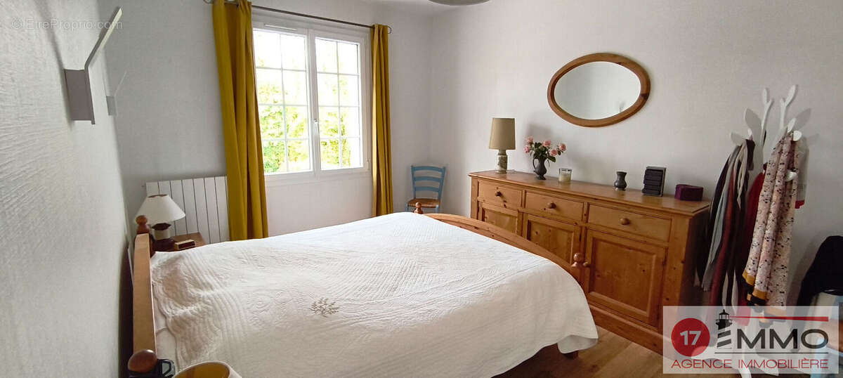 Maison à CROIX-CHAPEAU