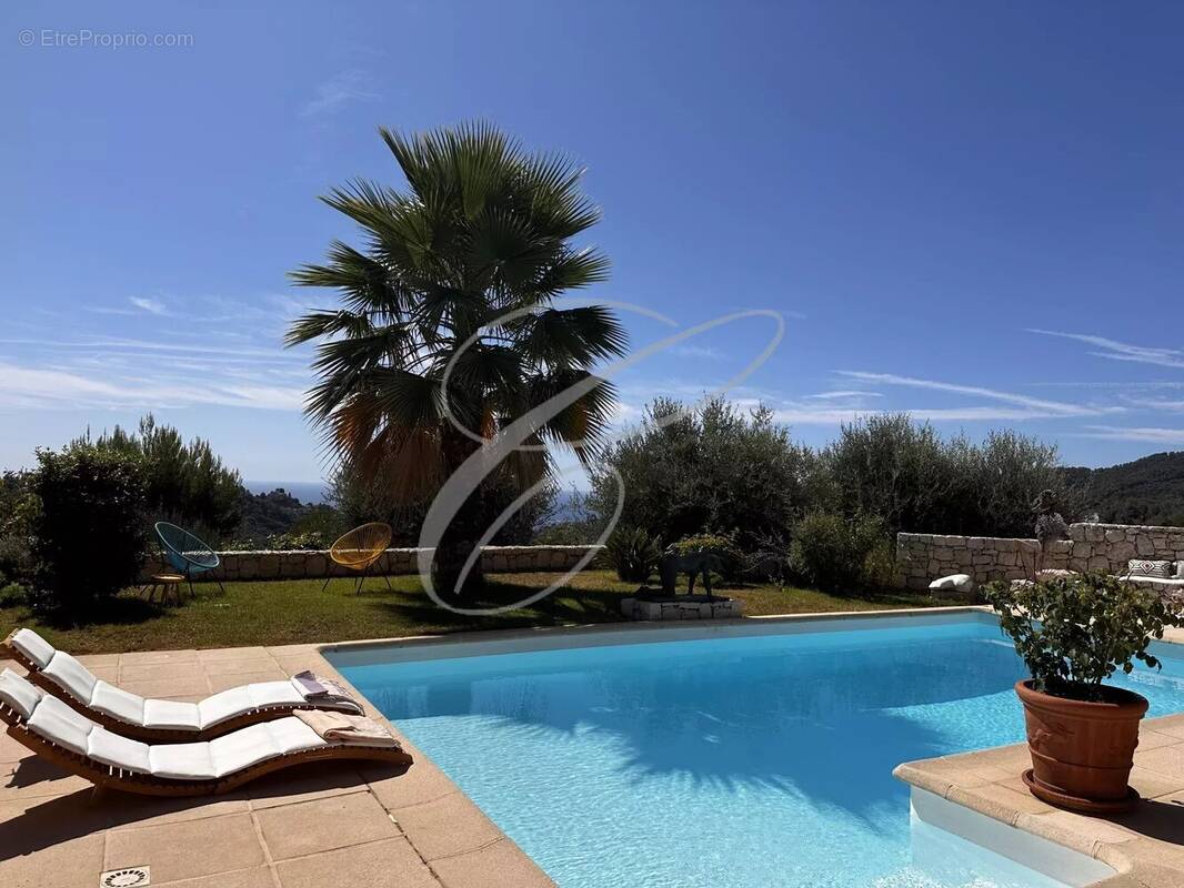 Maison à SAINTE-AGNES