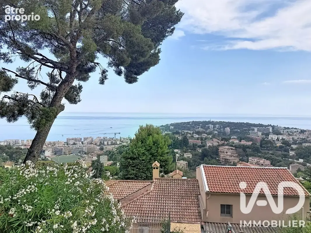 Photo 1 - Appartement à ROQUEBRUNE-CAP-MARTIN