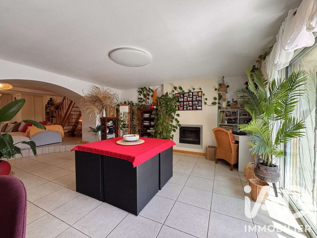 Photo 6 - Maison à MERVENT