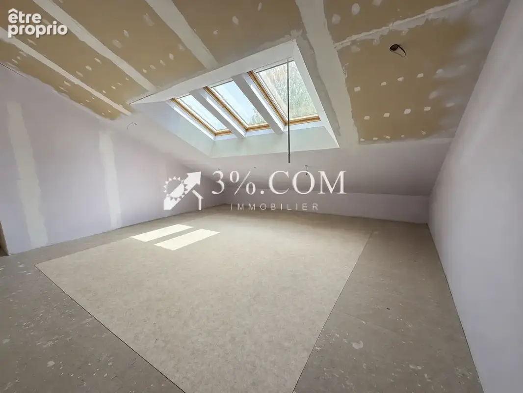 Maison - 4 chambres - garages - dependances - atelier - terrain 1400 m2 - photo 18