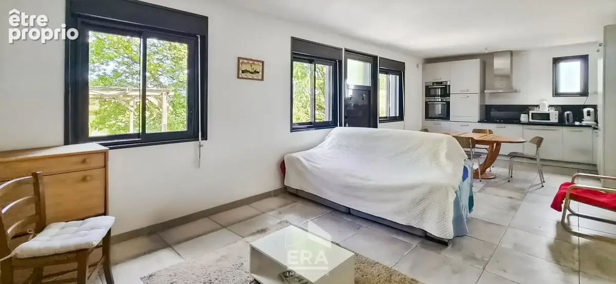 SAINT PIERRE D'AURILLAC - Maison 60m² avec deux chambres + grand garage - 1200m² de terrain - CALME - photo 4