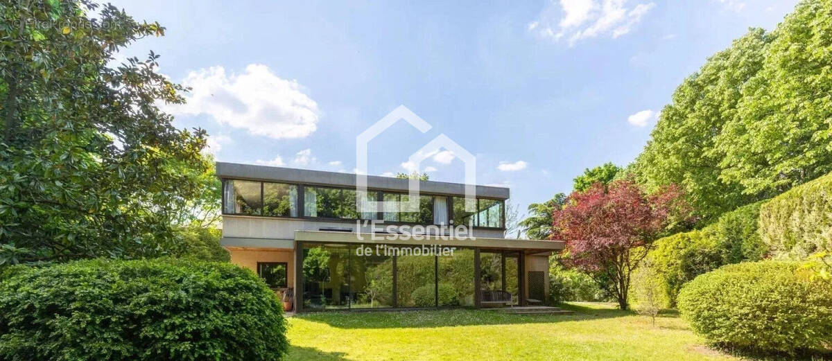 Maison à MAISONS-LAFFITTE