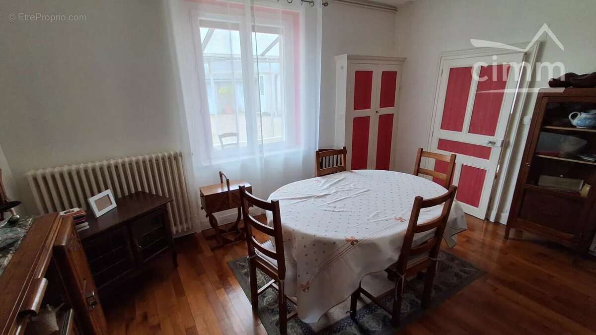 Maison à HUISSEAU-SUR-COSSON